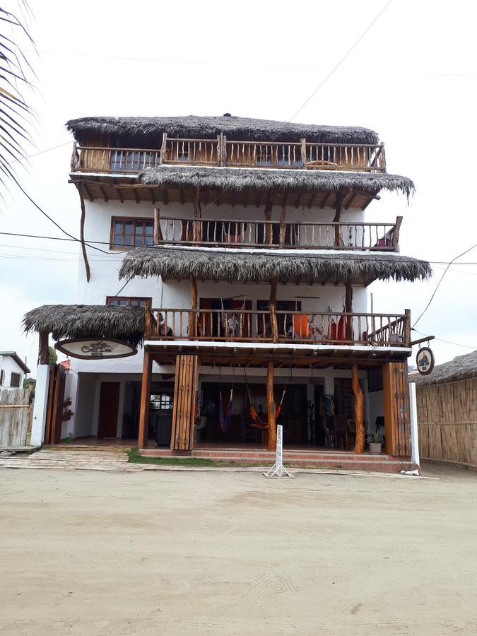 Cocoa Inn Hostal Canoa Exterior photo